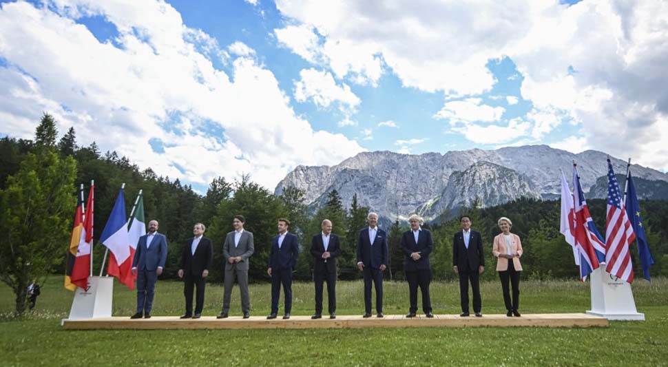 g7 samit.jpg